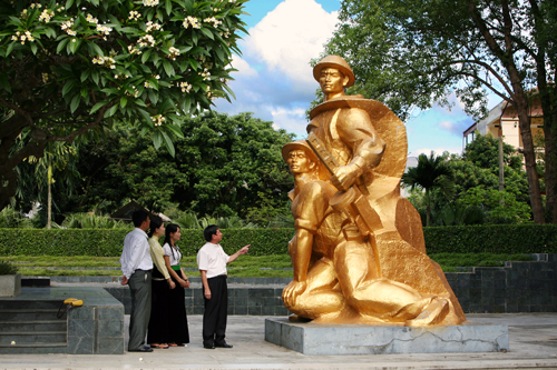 Kể chuyện Điện Biên